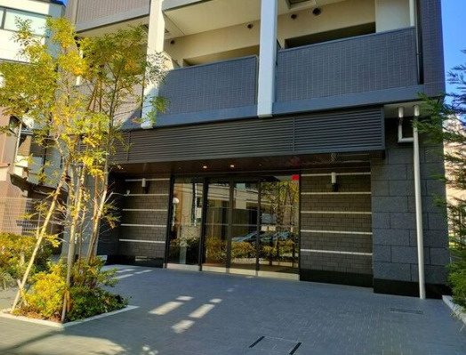 エスリード大阪NAGAHORI GATEのエントランス