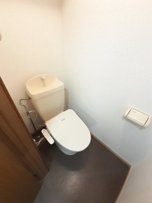 【トイレ】 | エミナール | 清潔感のあるトイレです