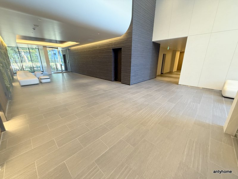 コンフォリア新大阪宮原Q　仲介手数料無料のロビー