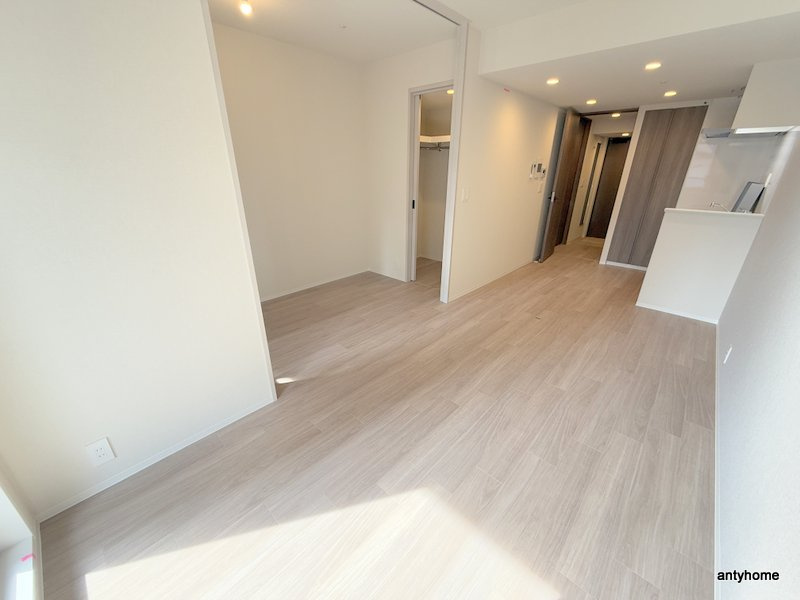 コンフォリア新大阪宮原Q　仲介手数料無料の洋室