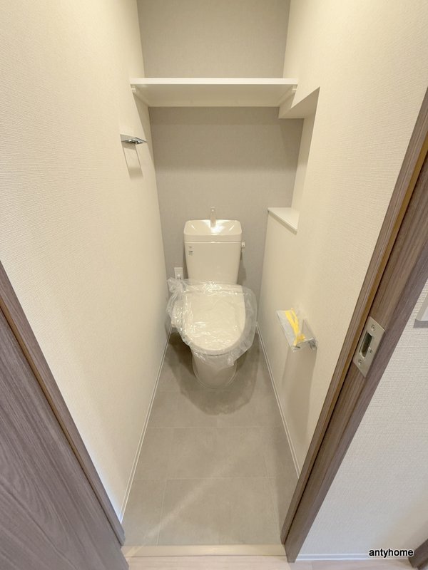 コンフォリア新大阪宮原Q　仲介手数料無料のトイレ