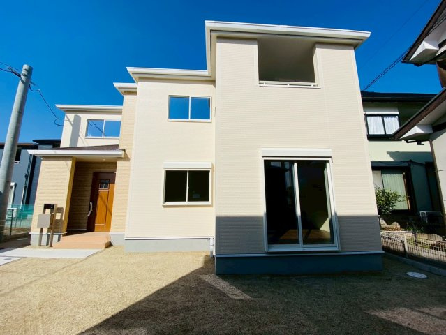 リーブルガーデン／東区長嶺西第二／４号棟の外観