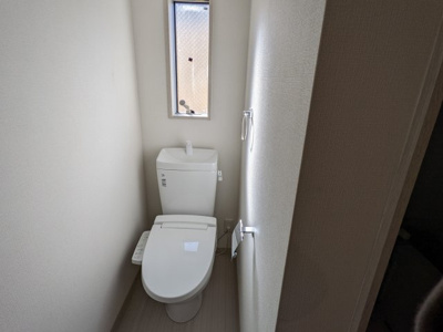 【トイレ】 | モダンアパートメント文京音羽 | 江戸川橋の賃貸物件。
「モダンアパートメント文京音羽」のことなら(株)メイワ・エステートへお任せください