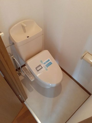 【トイレ】 | インペリアル山本 | 落ち着いた色調のトイレです