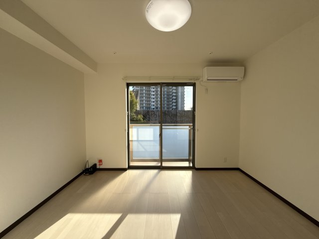 カプラン飾磨Ⅲの居間・リビング