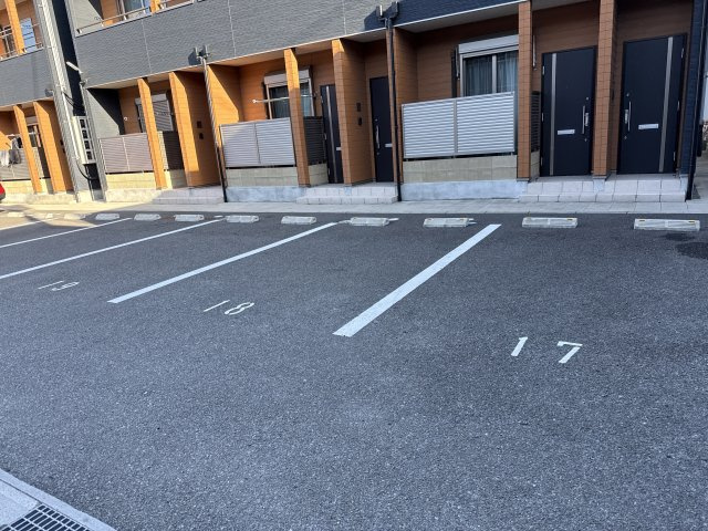 カプラン飾磨Ⅲの駐車場