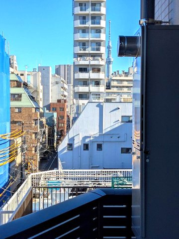 LUMIEC un KITAUENOの設備|5F、バルコニーからスカイツリー見えます