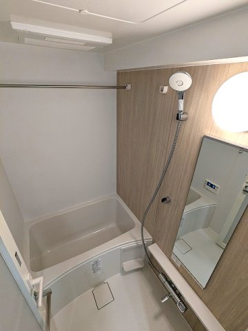 LUMIEC un KITAUENOの浴室|追焚オートバス、浴室換気乾燥機、ワイドシャワーヘッド