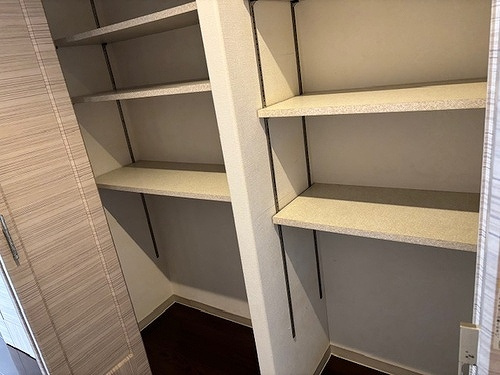 アルファガーデン城山公園の収納|廊下収納