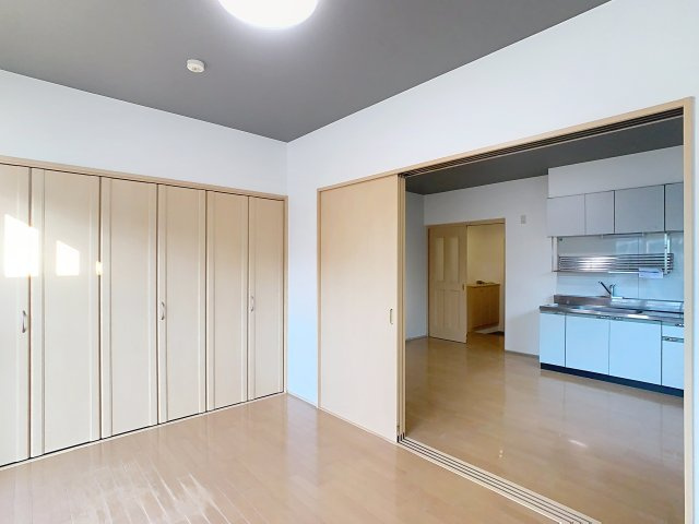 ブルーナ田園の居間・リビング