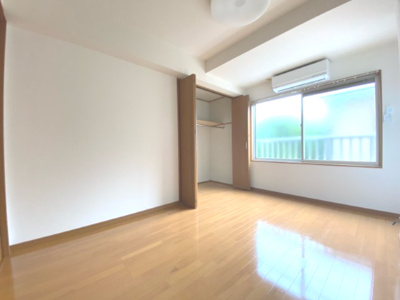 【居間・リビング】 | 東洋マンション | 千駄木の賃貸物件。
「東洋マンション」のことなら(株)メイワ・エステートへお任せください。