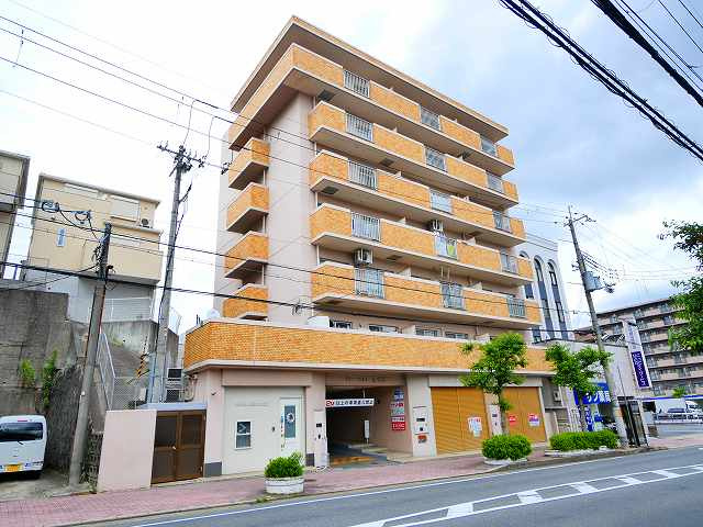 グランドハイツあづまの外観