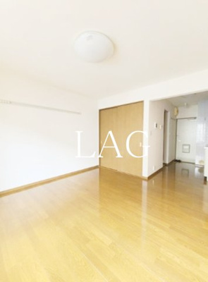 【居間・リビング】 | エステートピアドエル | 洋室のお部屋です。