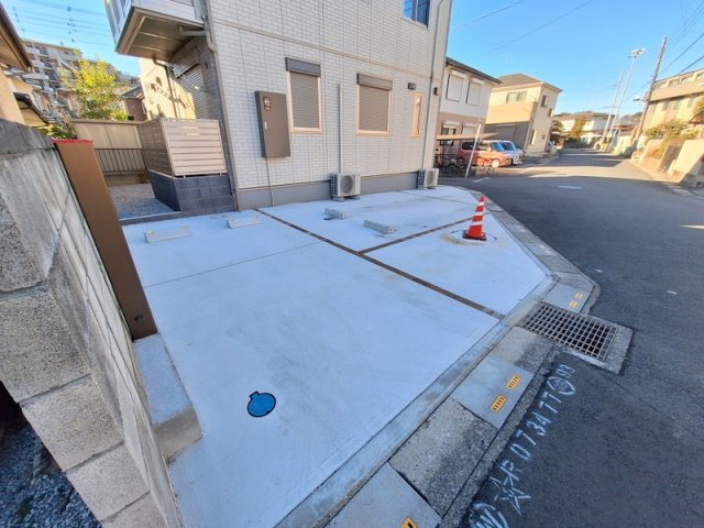 ｙ－ハイムの駐車場