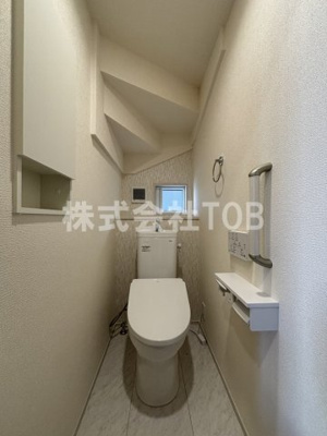 【トイレ】 | BLOOMING MAISON府中市押立町4号棟 . | 1階トイレ