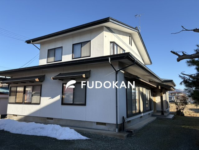 【外観】 | 東根市宮崎一丁目【中古住宅】 | 母屋外観写真。