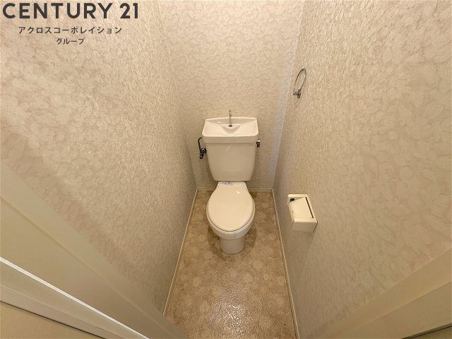 ゆったり落ち着けるトイレです♪