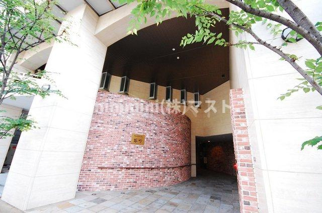フォレステージュ谷町のエントランス