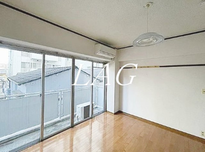 【居間・リビング】 | 新井マンション | 洋室のお部屋です。