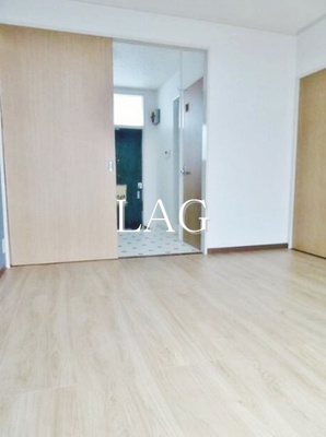 【居間・リビング】 | クレール大三 | 洋室のお部屋です。