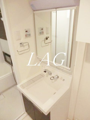 【洗面所】 | エステムプラザ芝公園 | 洗面台です。
