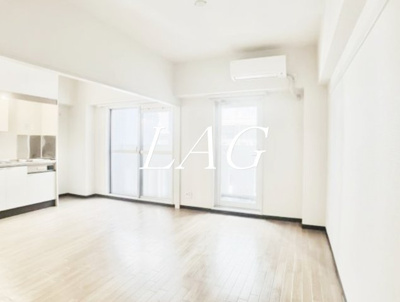 【居間・リビング】 | プラス・ワン横浜 | 洋室のお部屋です。