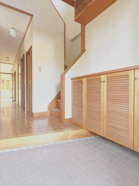 富士市今井１丁目の中古一戸建|【現況販売】玄関（内観） 