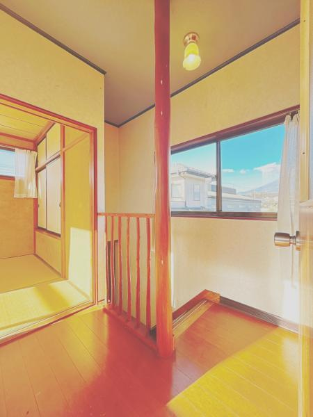 富士市入山瀬の中古一戸建|2階廊下 