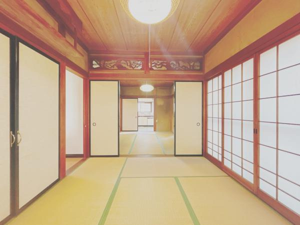 富士市入山瀬の中古一戸建|1階6帖和室別角度 