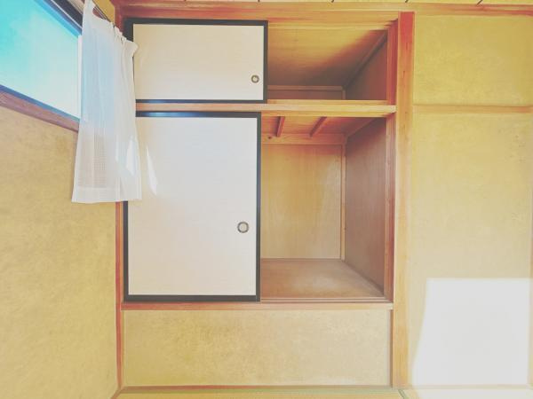 富士市入山瀬の中古一戸建|2階6帖和室別角度 