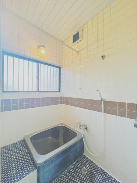 富士市入山瀬の中古一戸建|浴室 