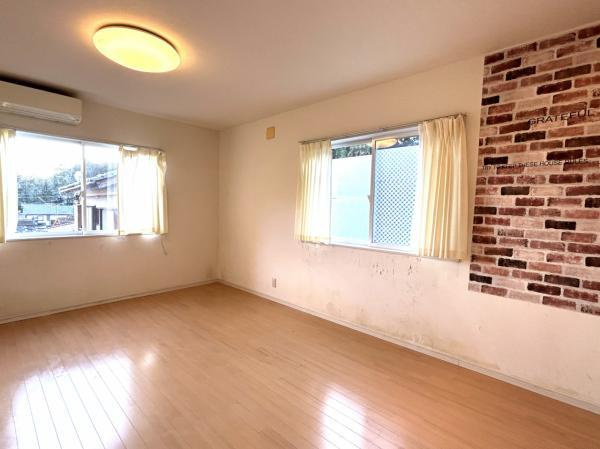 富士市大淵の中古一戸建|【2階10.5帖洋室】 