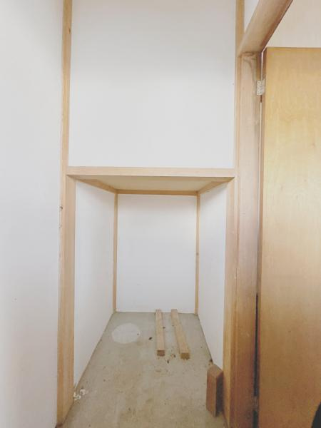 富士市伝法の中古一戸建|勝手口横収納 