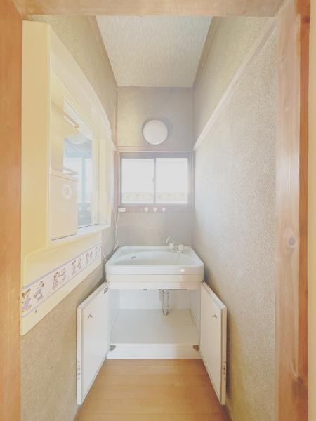 富士市伝法の中古一戸建|2階洗面台 