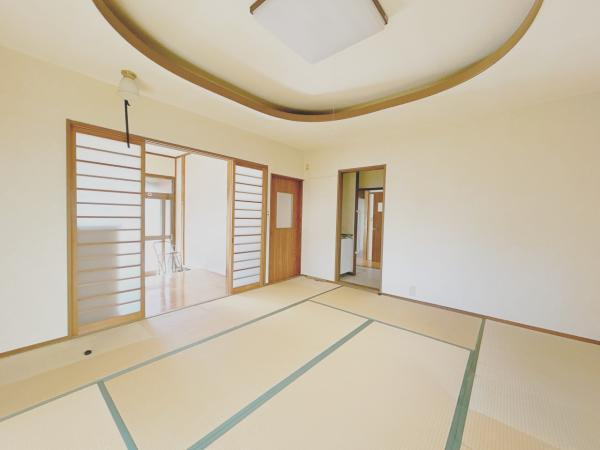 富士市伝法の中古一戸建|1階8.5帖和室別角度 