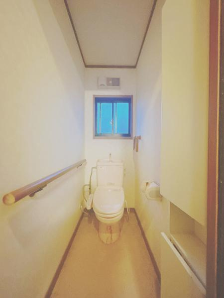 富士市船津の中古一戸建|２階トイレ 