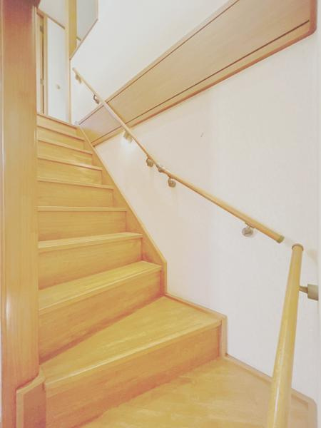 富士市船津の中古一戸建|階段 