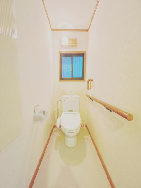 富士市船津の中古一戸建|１階トイレ 