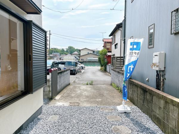 富士市吉原４丁目の中古一戸建|【リフォーム済み・庭別角度】… 