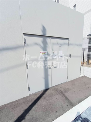  | エスリード大阪リエート