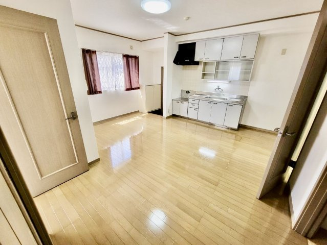 遠賀郡岡垣町桜台売りアパートの洋室