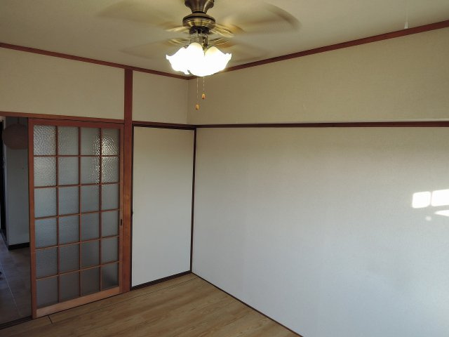 レジデンス連歌屋