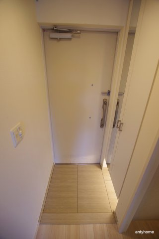 エステムプラザ京橋3リベルタ　仲介手数料無料の玄関