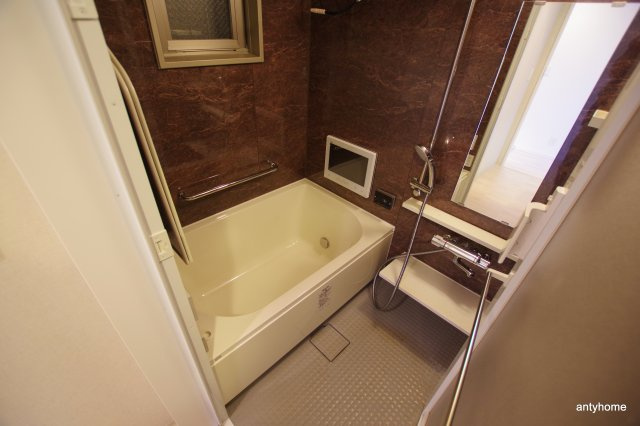 エステムプラザ京橋3リベルタ　仲介手数料無料の浴室