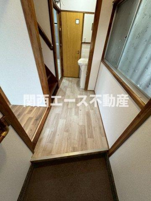 【玄関】 | 北条4丁目貸家