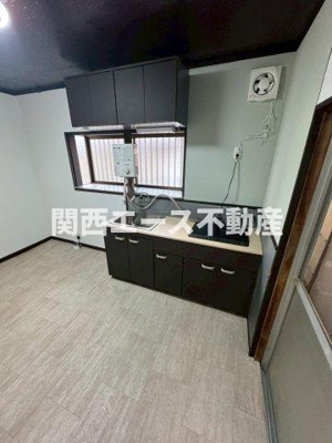  | 北条4丁目貸家