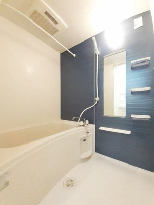 【浴室】 | ゼファー桜木 | ゆったり過ごせるお風呂です