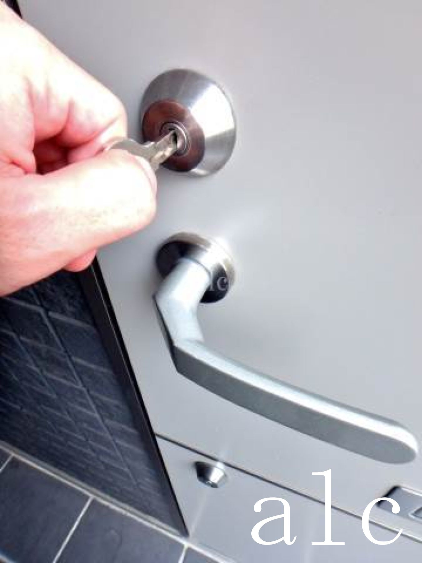 スマイエ高円寺のセキュリティ|ディンプルキーです