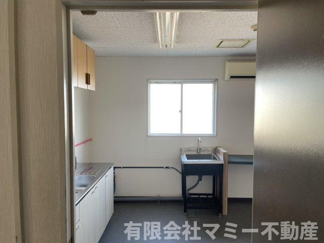 【その他】 | 楠町南川店舗事務所N 2階3階 | 2階給湯室