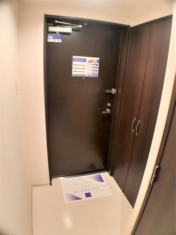 レジディア文京小石川の玄関